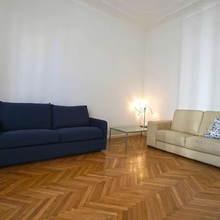 Trilocale Centralissimo In Locazione A דירה