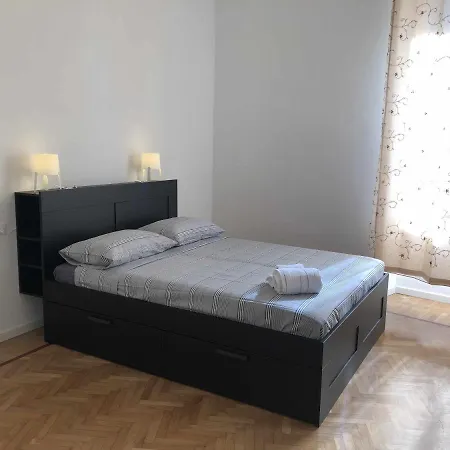 דירה Trilocale Centralissimo In Locazione A *